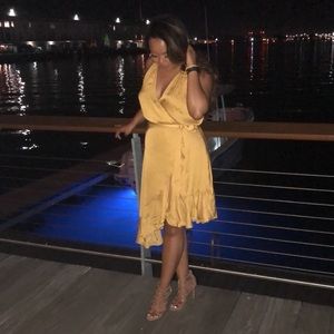 EXPRESS Woman Yellow Mustard Dress - Size Large